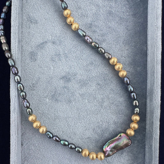 DRIP JEWELRY NECKLACES Gray Pearls and 14K GF Beads: one of a kind